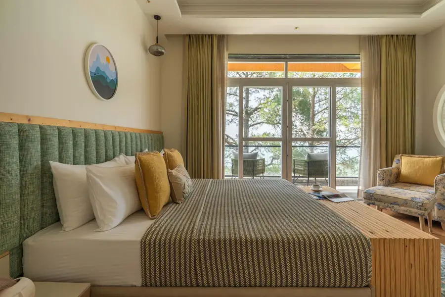 The Ever House W/ Outdoor Heated Pool, Kasauli