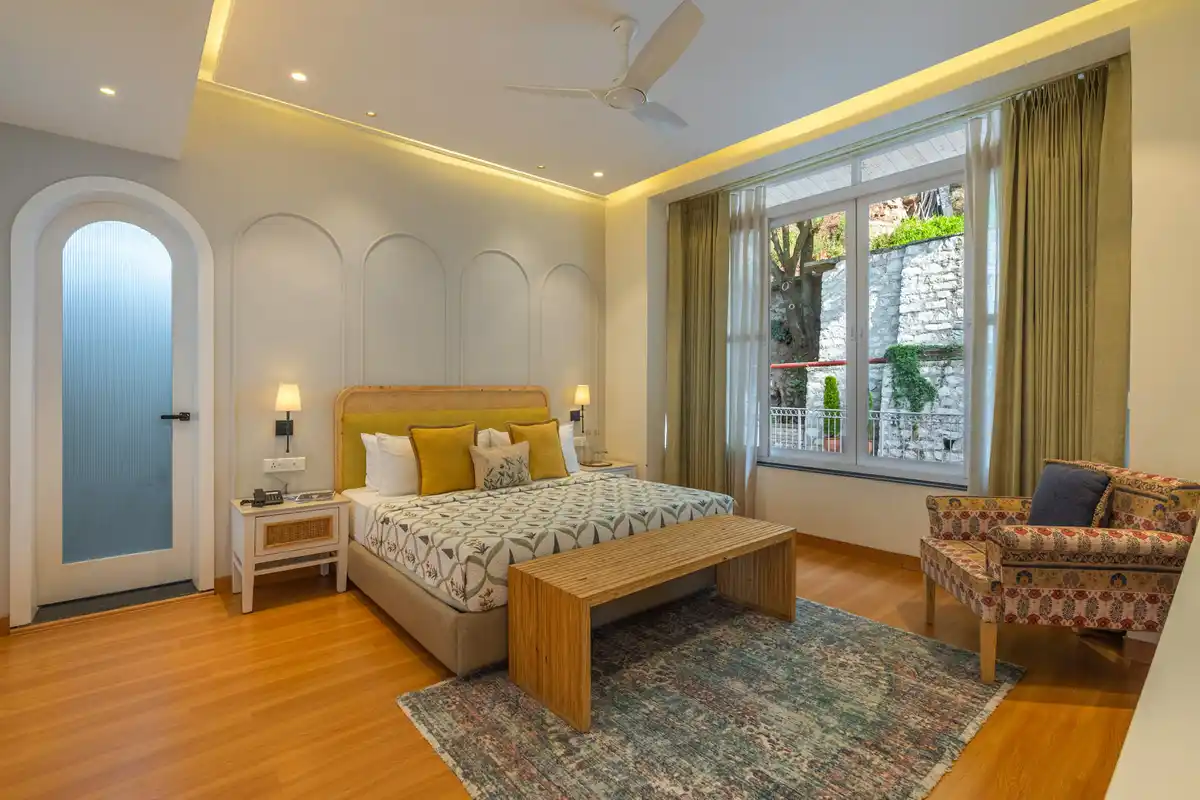 The Ever House W/ Outdoor Heated Pool, Kasauli