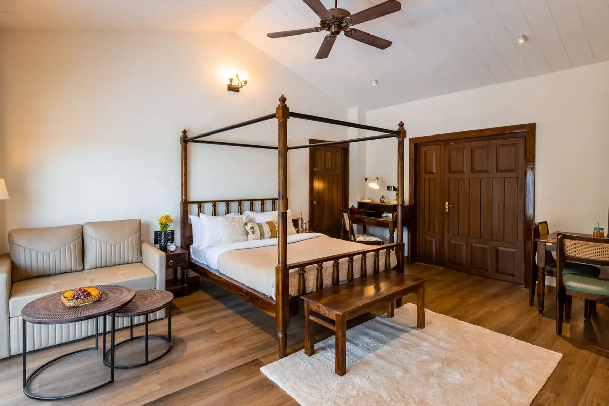 The Five Oaks, Karjat
