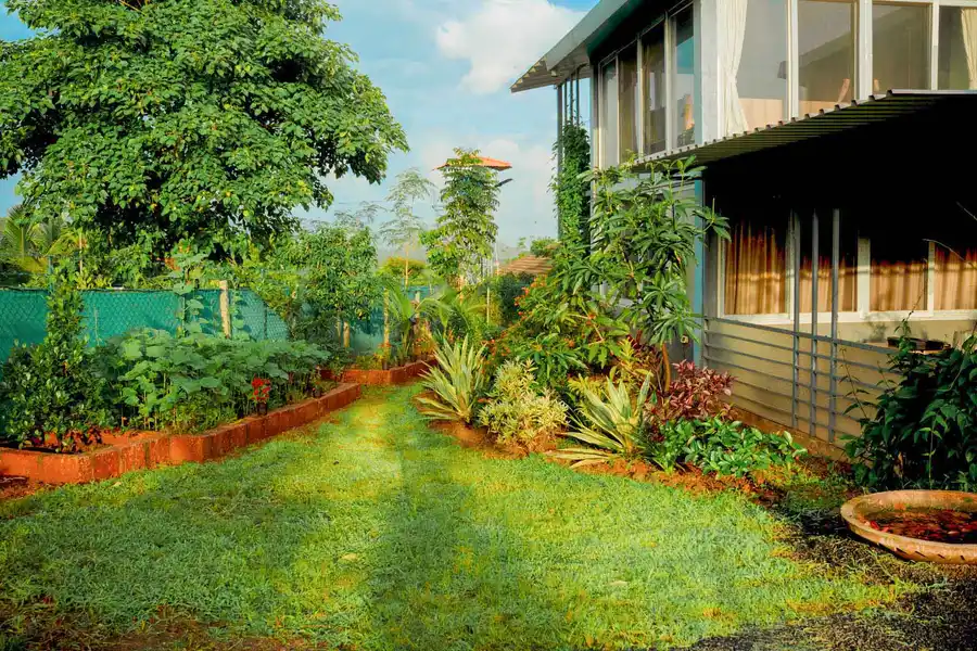 The Glass House, Alibaug