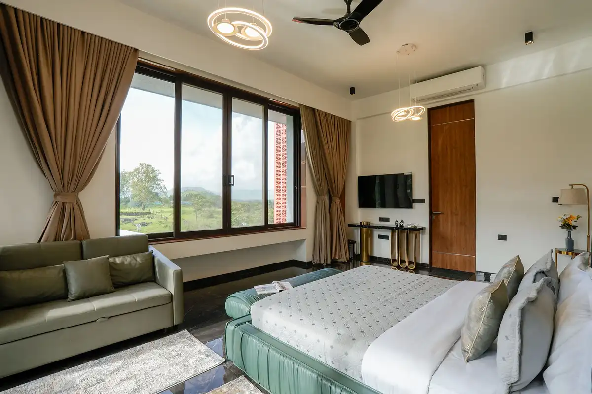 The Glen, Lonavala