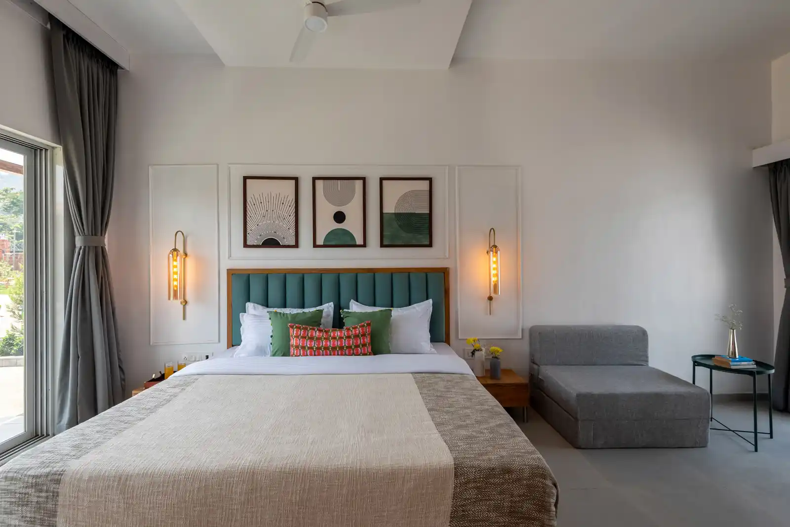 The Grand Ten, Karjat