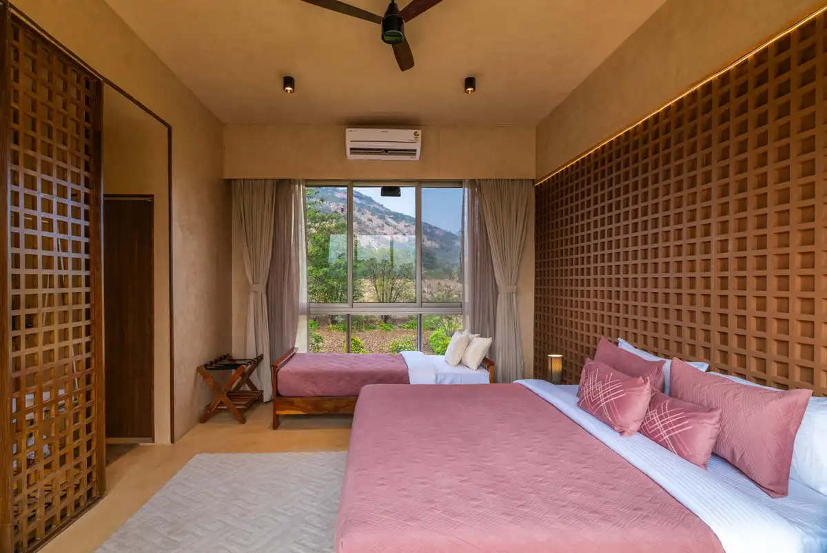 The Grotto, Karjat