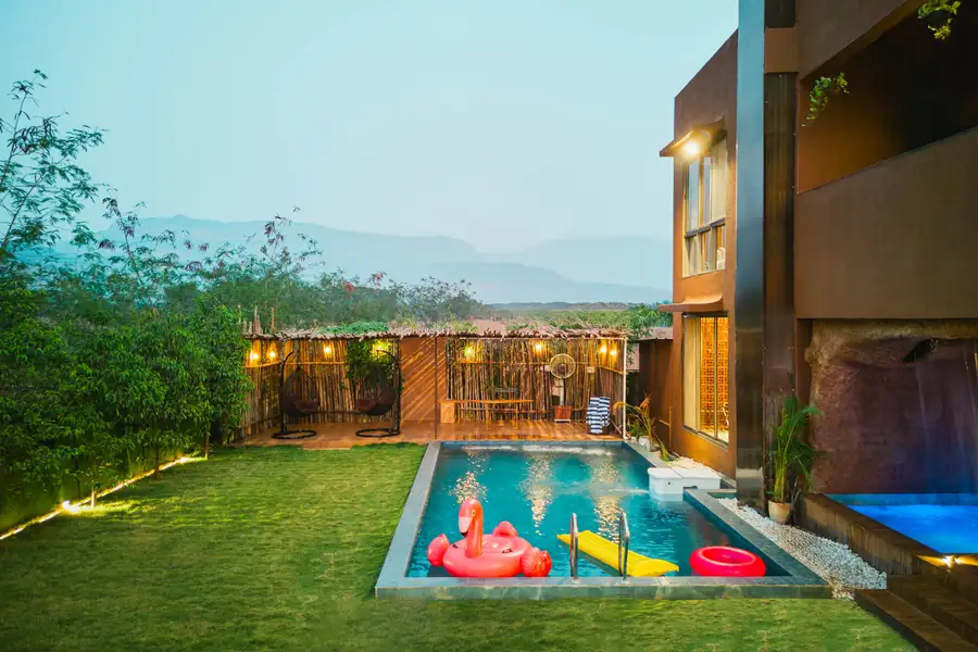 The Grotto, Karjat