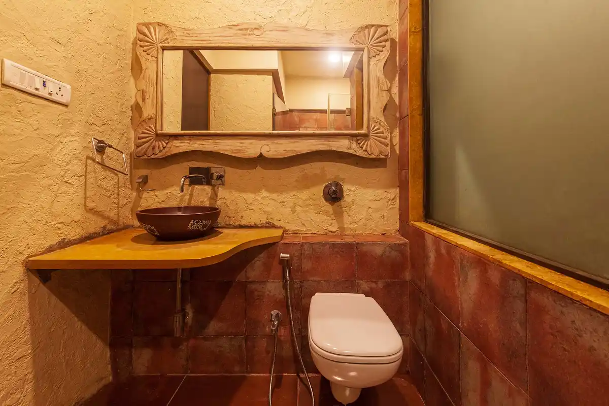The Happy Hive, Lonavala