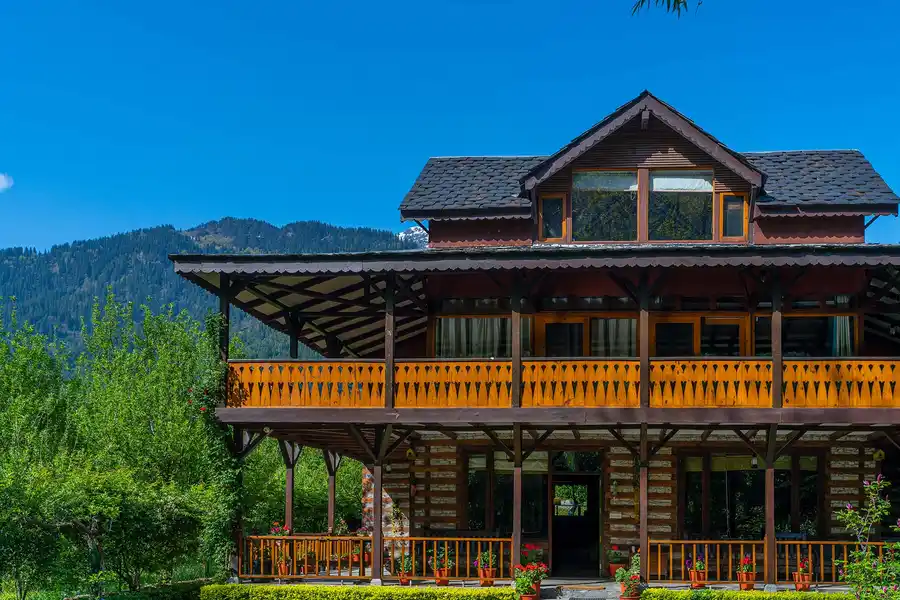 The Kathguni House, Manali