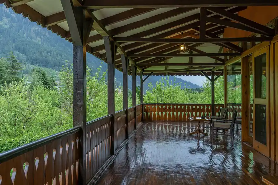 The Kathguni House, Manali