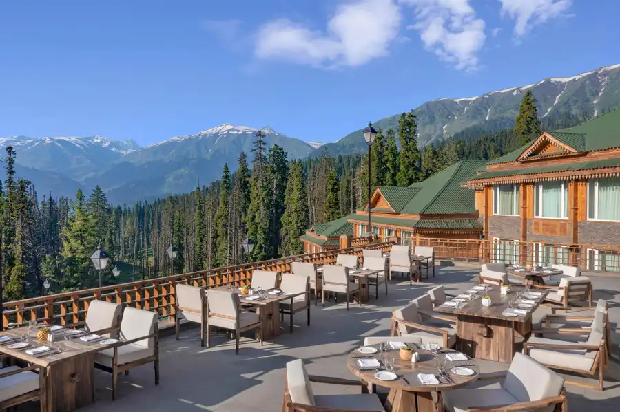 The Khyber Himalayan Resort & Spa Restaurant/Dining