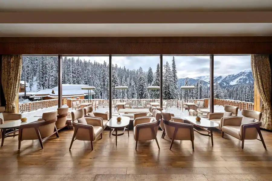 The Khyber Himalayan Resort & Spa Restaurant/Dining