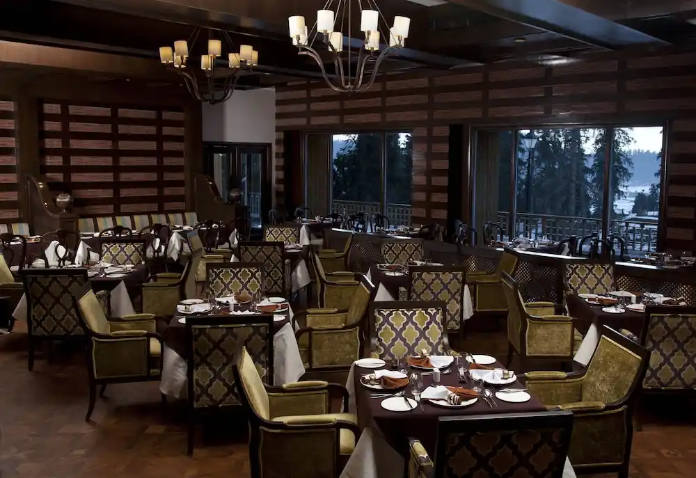 The Khyber Himalayan Resort & Spa Restaurant/Dining