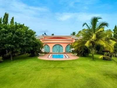 The Lalit Golf & Spa Resort Experiences