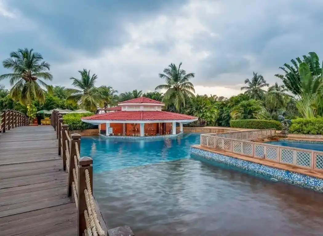 The Lalit Golf & Spa Resort Swimming Pool