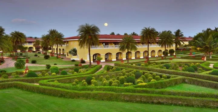 The Lalit Golf & Spa Resort Facade