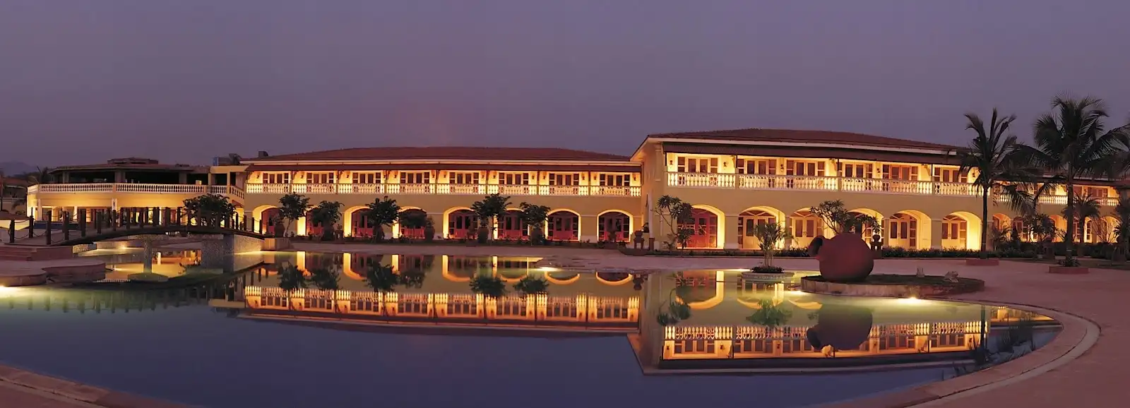 The Lalit Golf & Spa Resort Facade