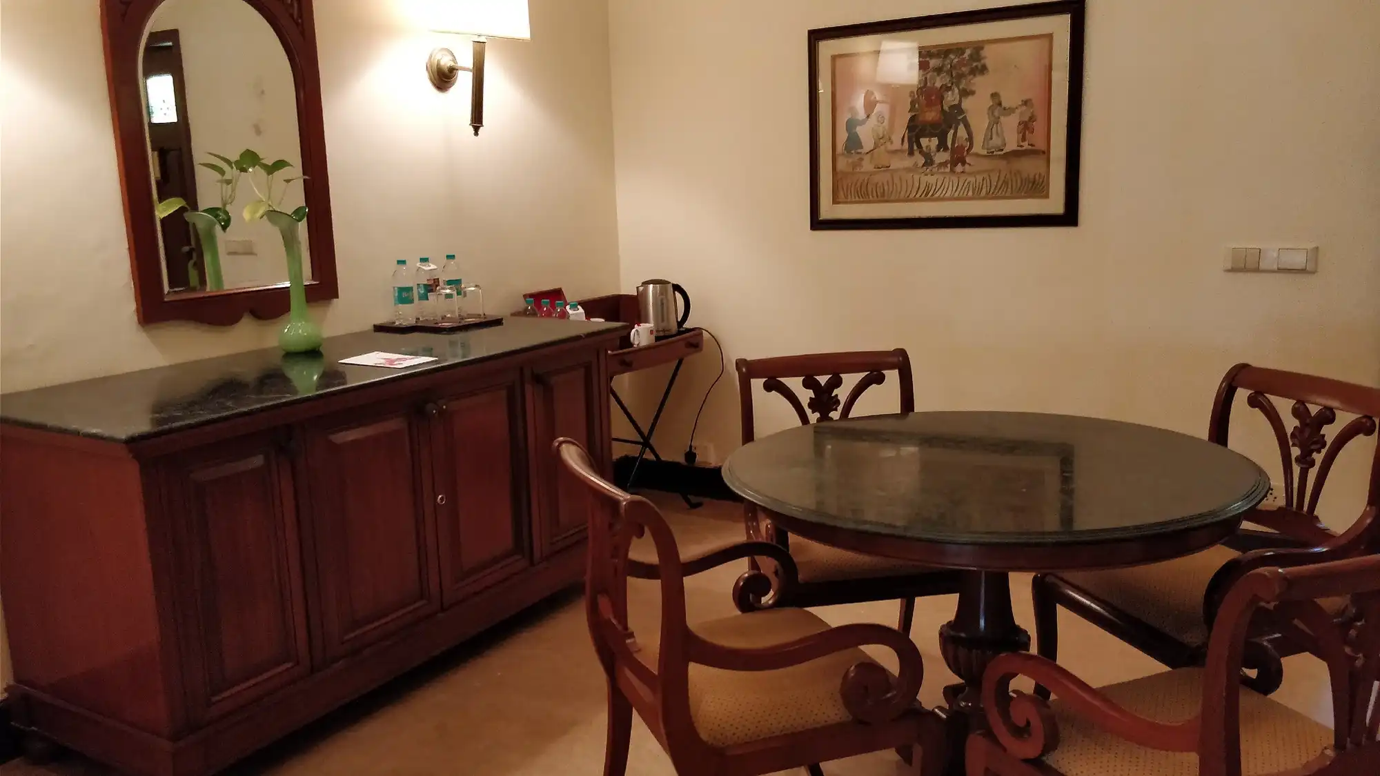 The Lalit Golf & Spa Resort Restaurant/Dining