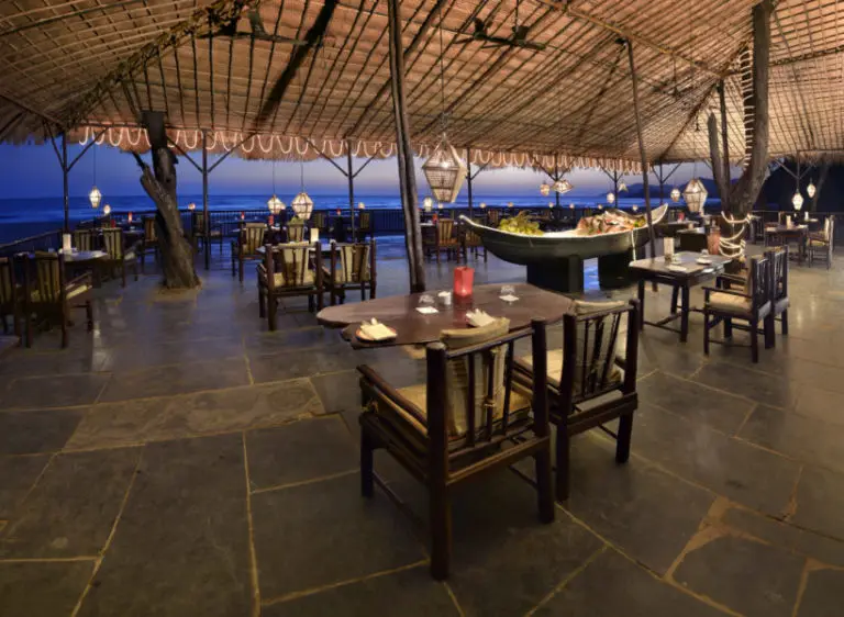 The Lalit Golf & Spa Resort Restaurant/Dining
