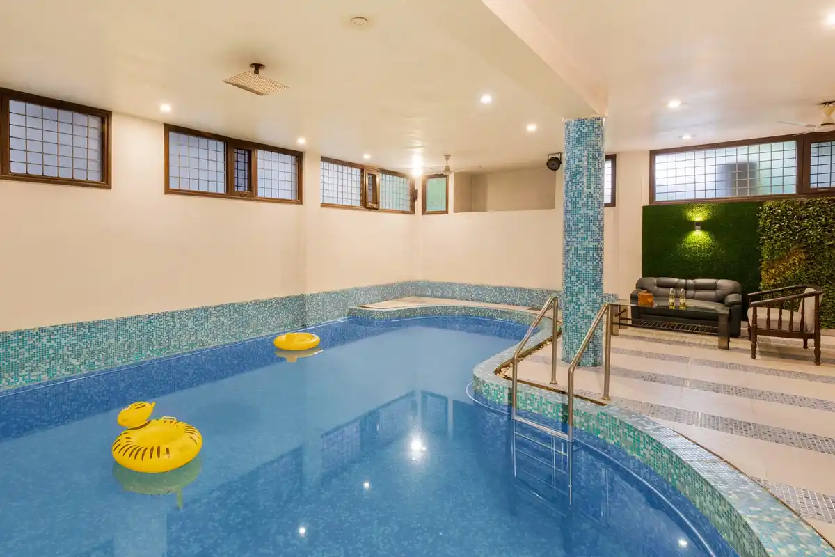 The Magnolia Farm w/ Indoor Pool & Jacuzzi, Amritsar