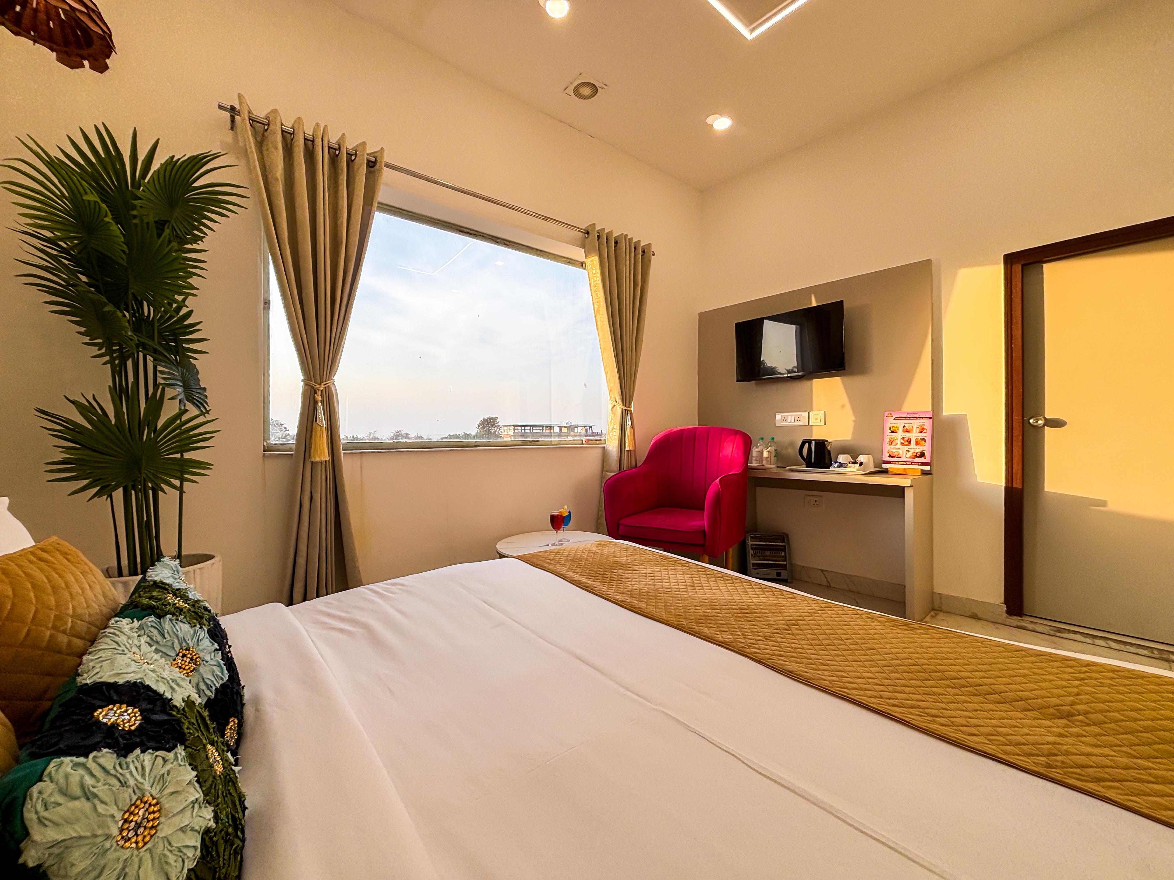 The Neeraj River Forest Resort Wellness Center Room
