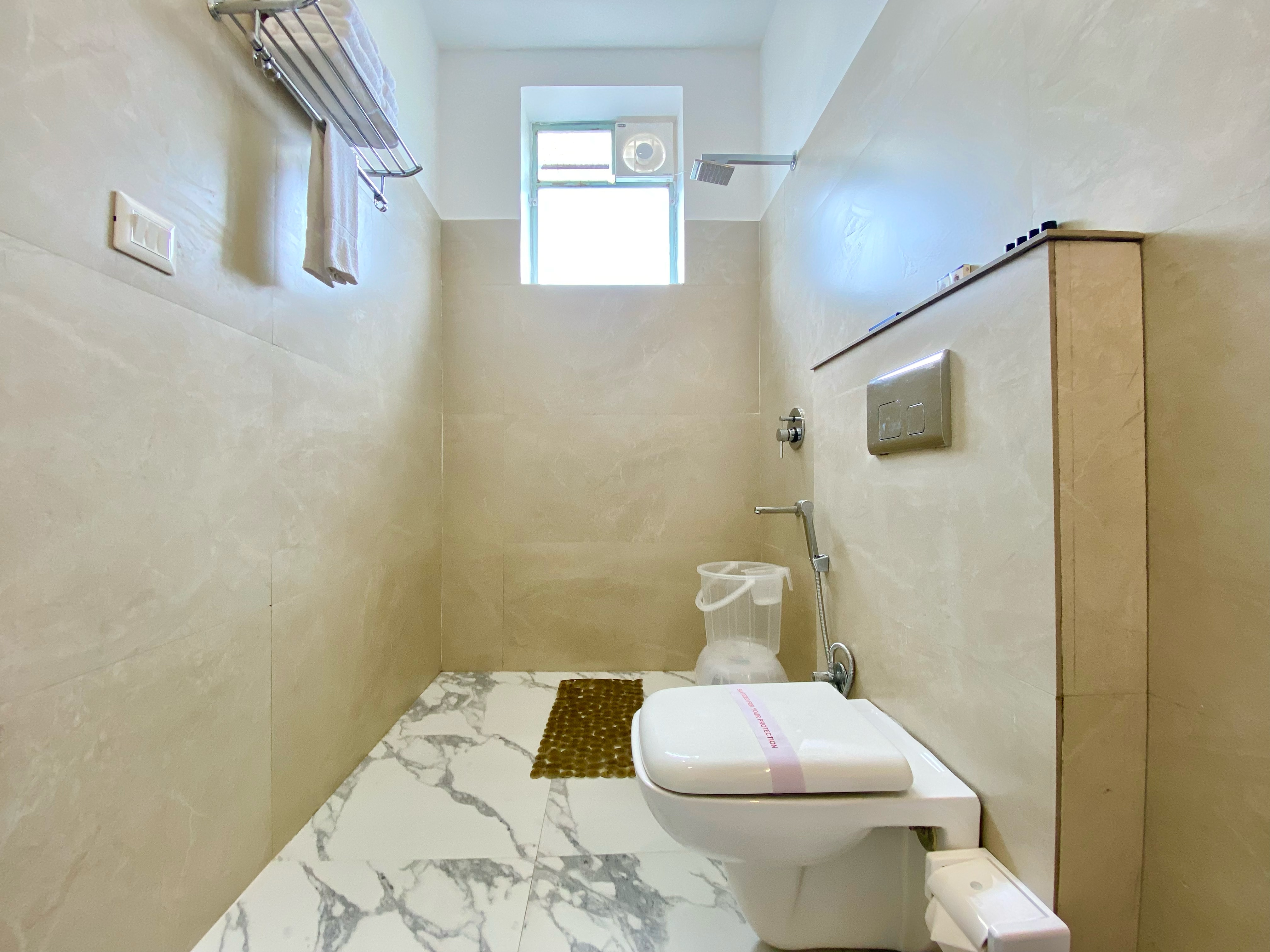 The Neeraj River Forest Resort Wellness Center Bathroom