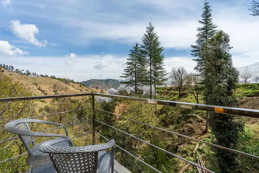The Orchard Song- Chail with Jacuzzi, Shimla
