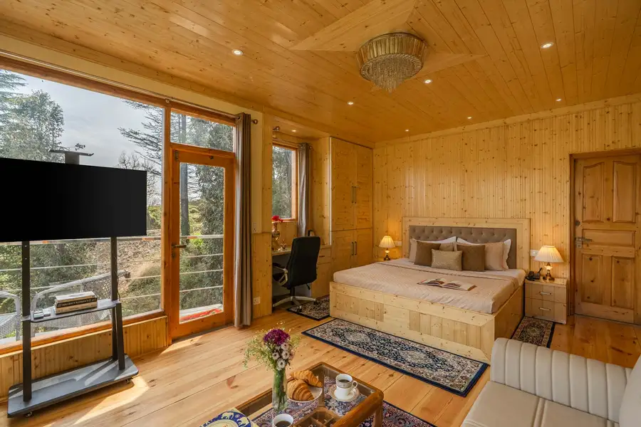The Orchard Song- Chail with Jacuzzi, Shimla