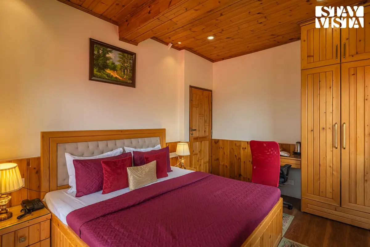 The Orchard Song- Chail with Jacuzzi, Shimla