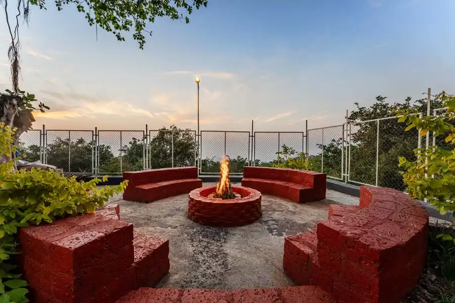 The Redstone Villa, Kolhapur