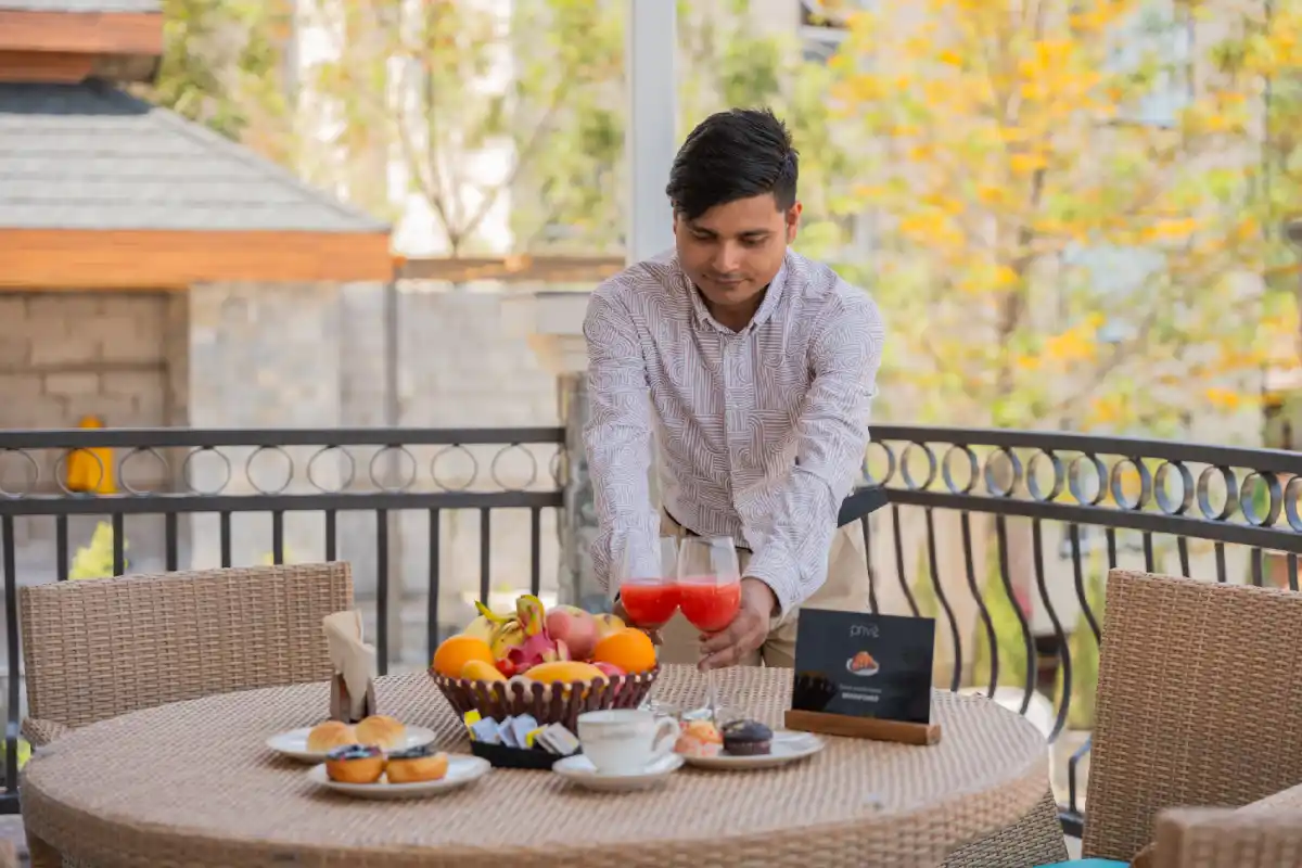 The Royce Daisy, Kasauli