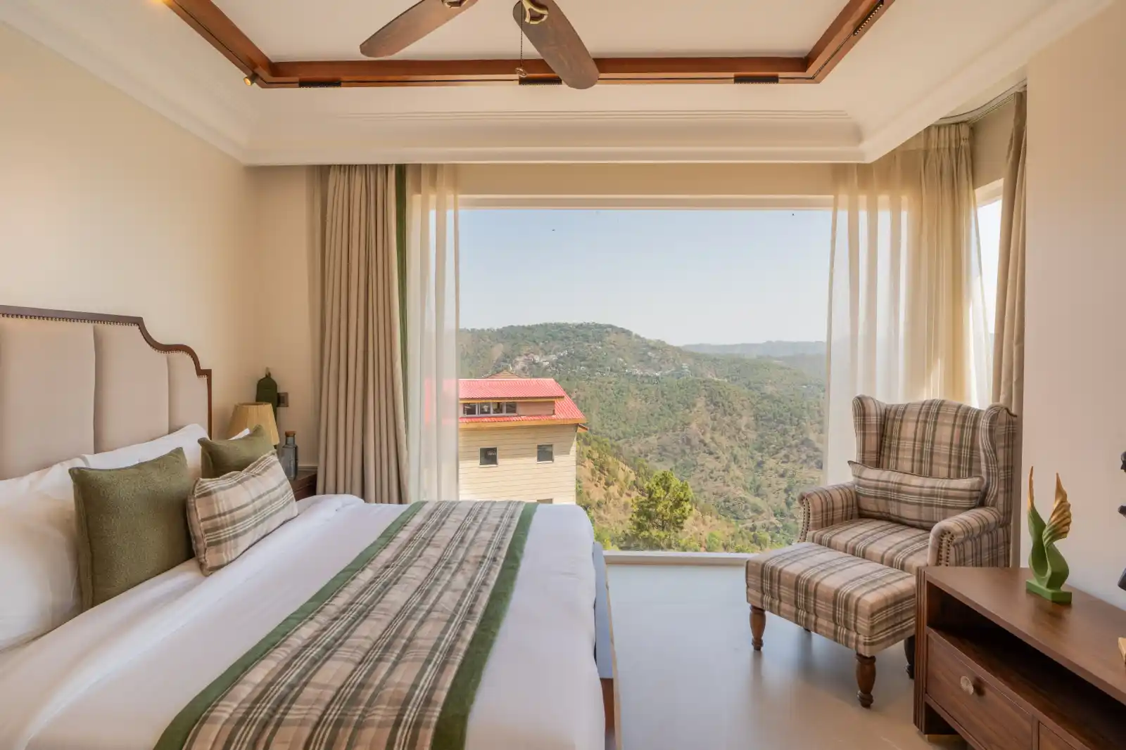 The Royce Daisy, Kasauli