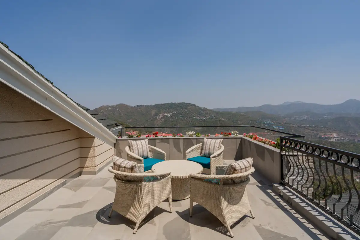 The Royce Daisy, Kasauli
