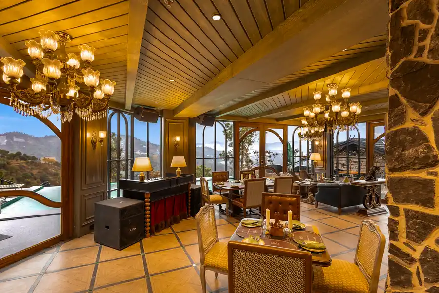 The Royce Lilly, Kasauli