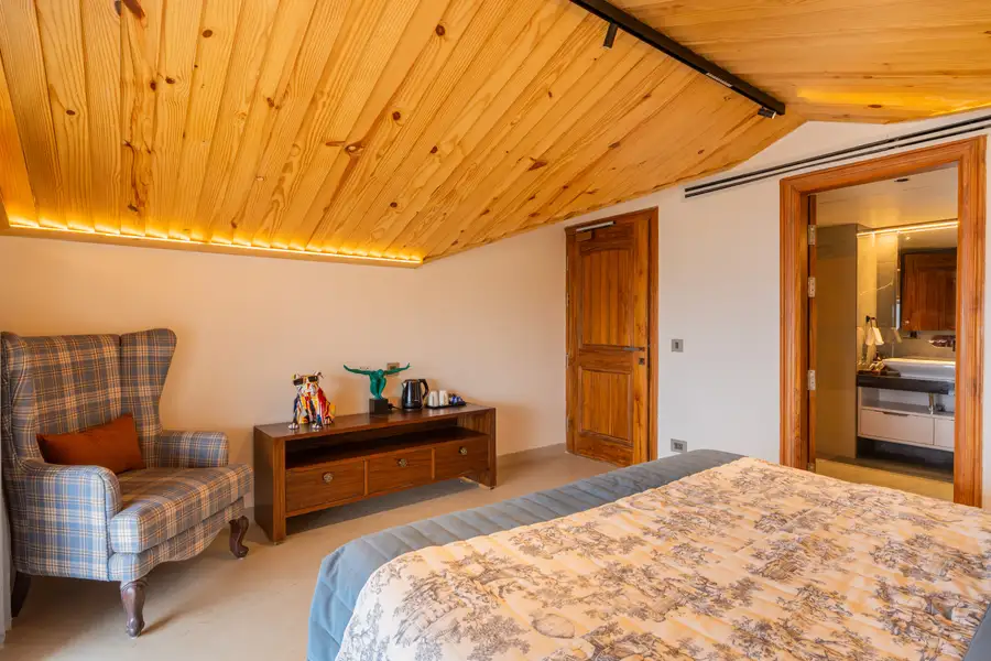The Royce Orchid, Kasauli