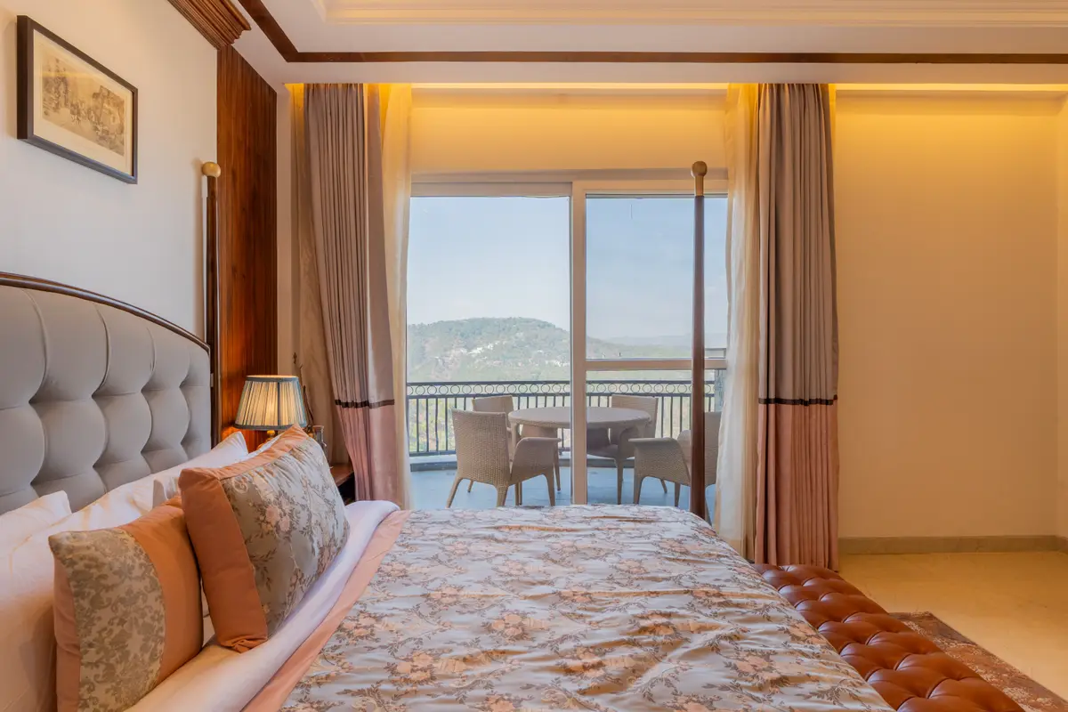 The Royce Rose, Kasauli