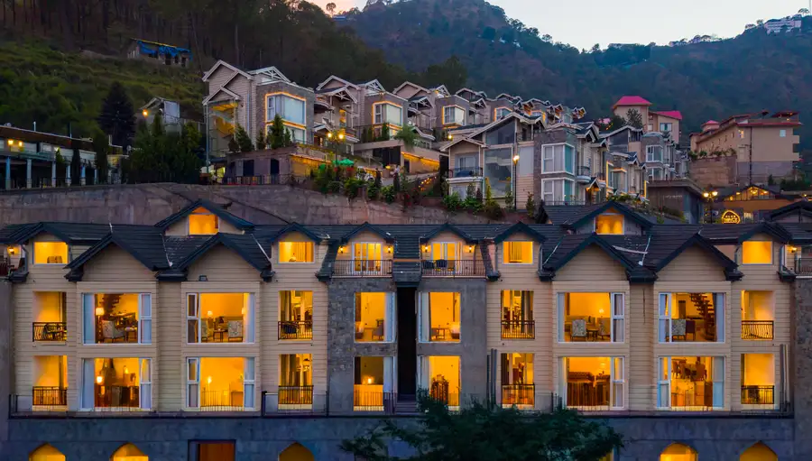 The Royce Silver Oak Opal, Kasauli