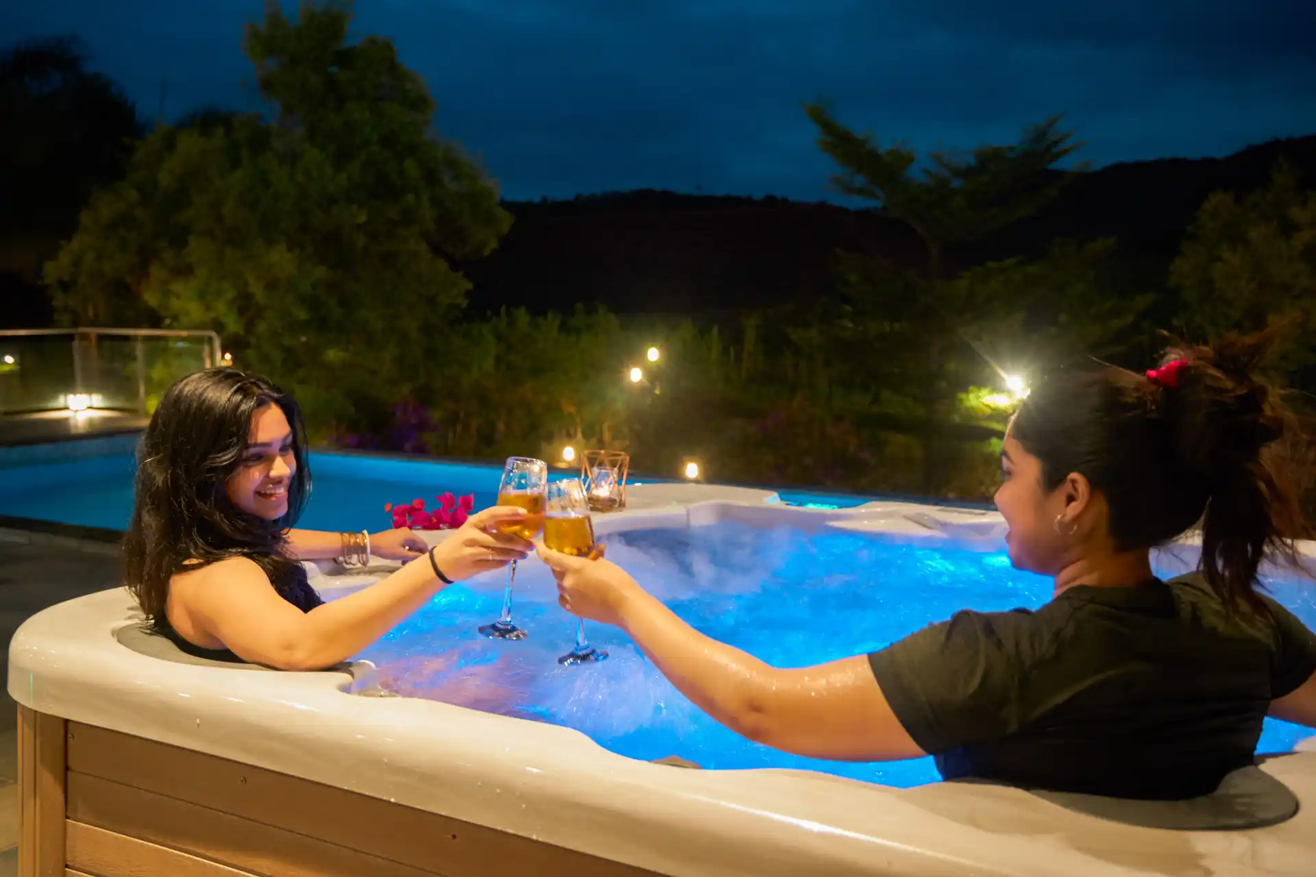 The Tavern at Canary Farms, Lonavala