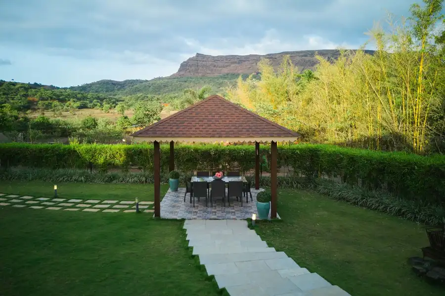 The Tavern at Canary Farms, Lonavala