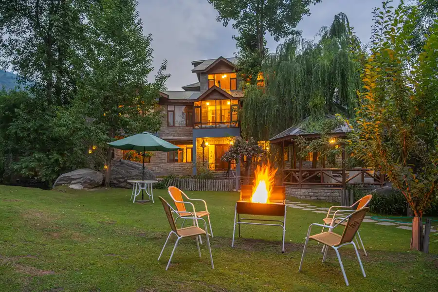 The WaterWillow, Manali