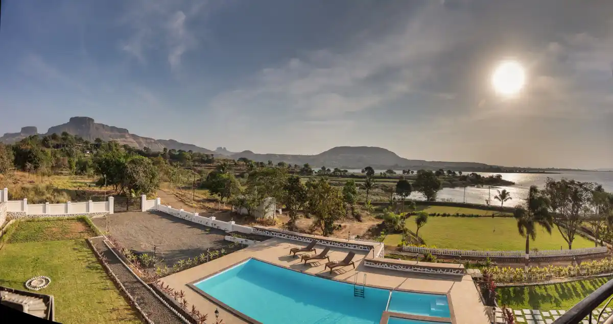 The White Castle, Igatpuri