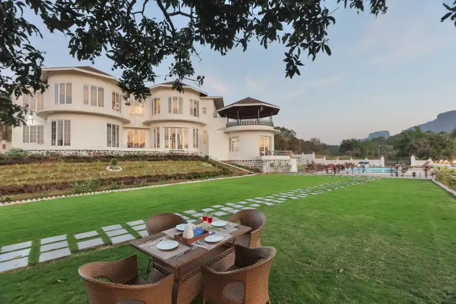 The White Castle, Igatpuri