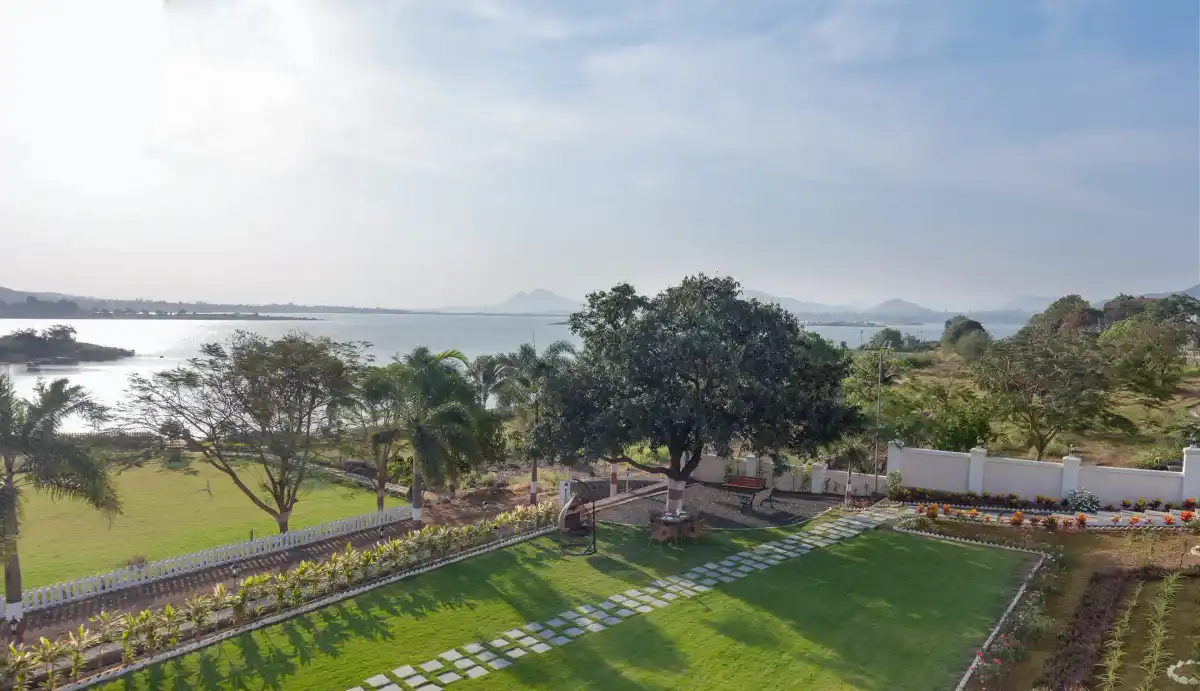 The White Castle, Igatpuri