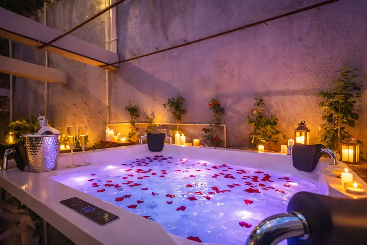 Thelma Cottage W/ Outdoor Jacuzzi, Kasauli