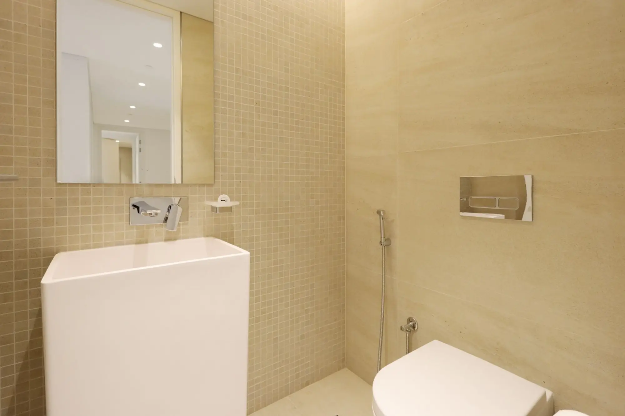 Tranquil 2BR in Bluewaters, Dubai