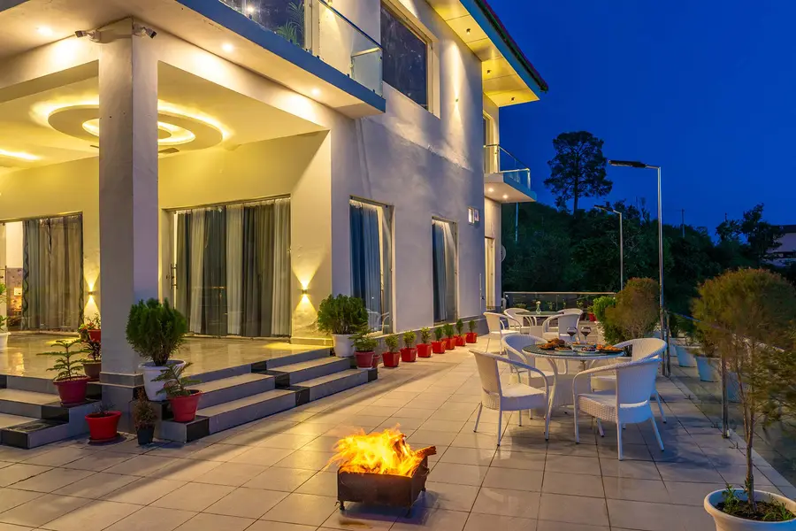 Tranquil @ Cedar Haven - Nahan W/Outdoor Infinity Pool, Kasauli