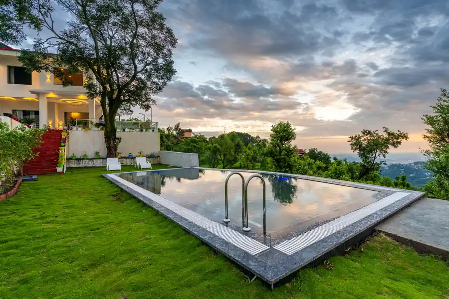Tranquil @ Cedar Haven - Nahan W/Outdoor Infinity Pool, Kasauli