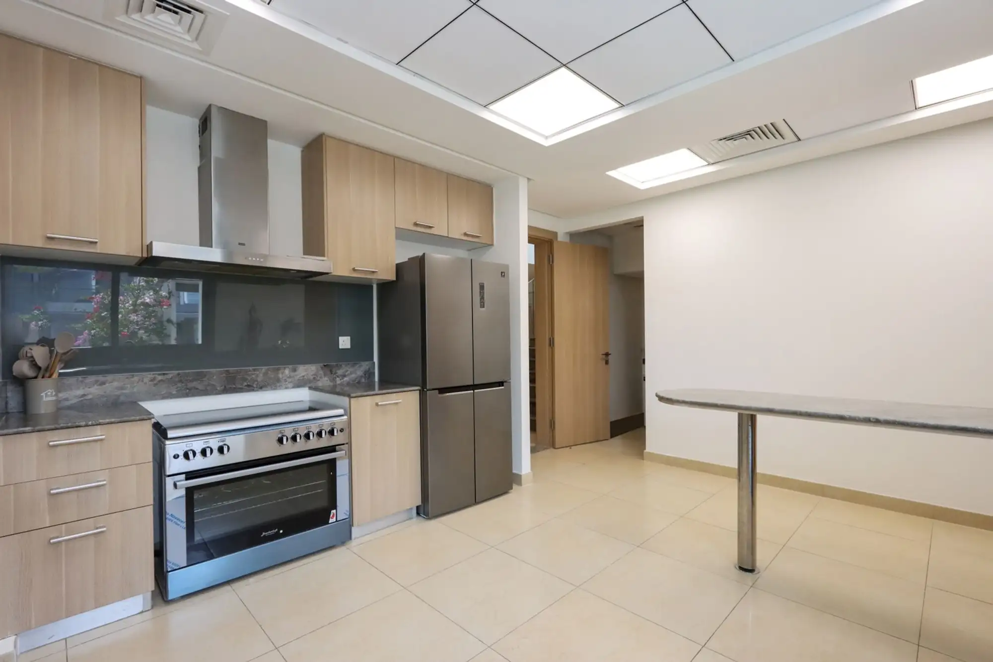 Tranquil Family Home, 4BR with Maid's Room, Dubai