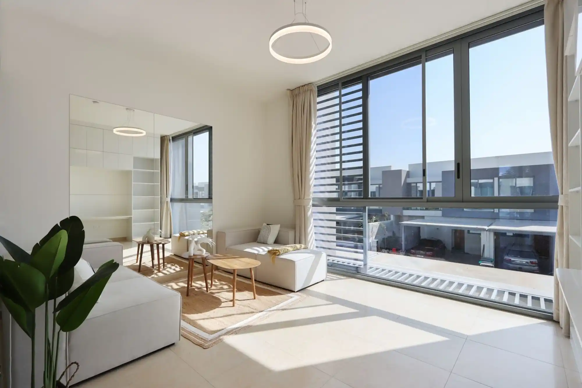 Tranquil Family Home, 4BR with Maid's Room, Dubai
