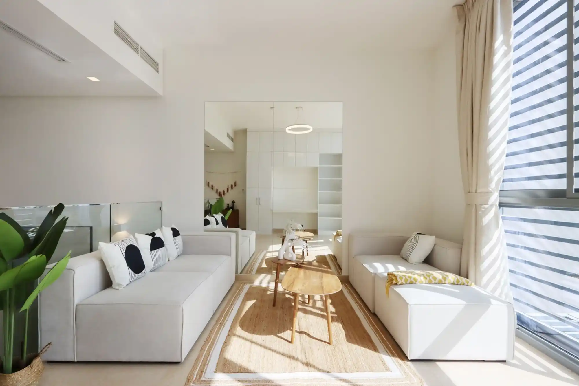 Tranquil Family Home, 4BR with Maid's Room, Dubai