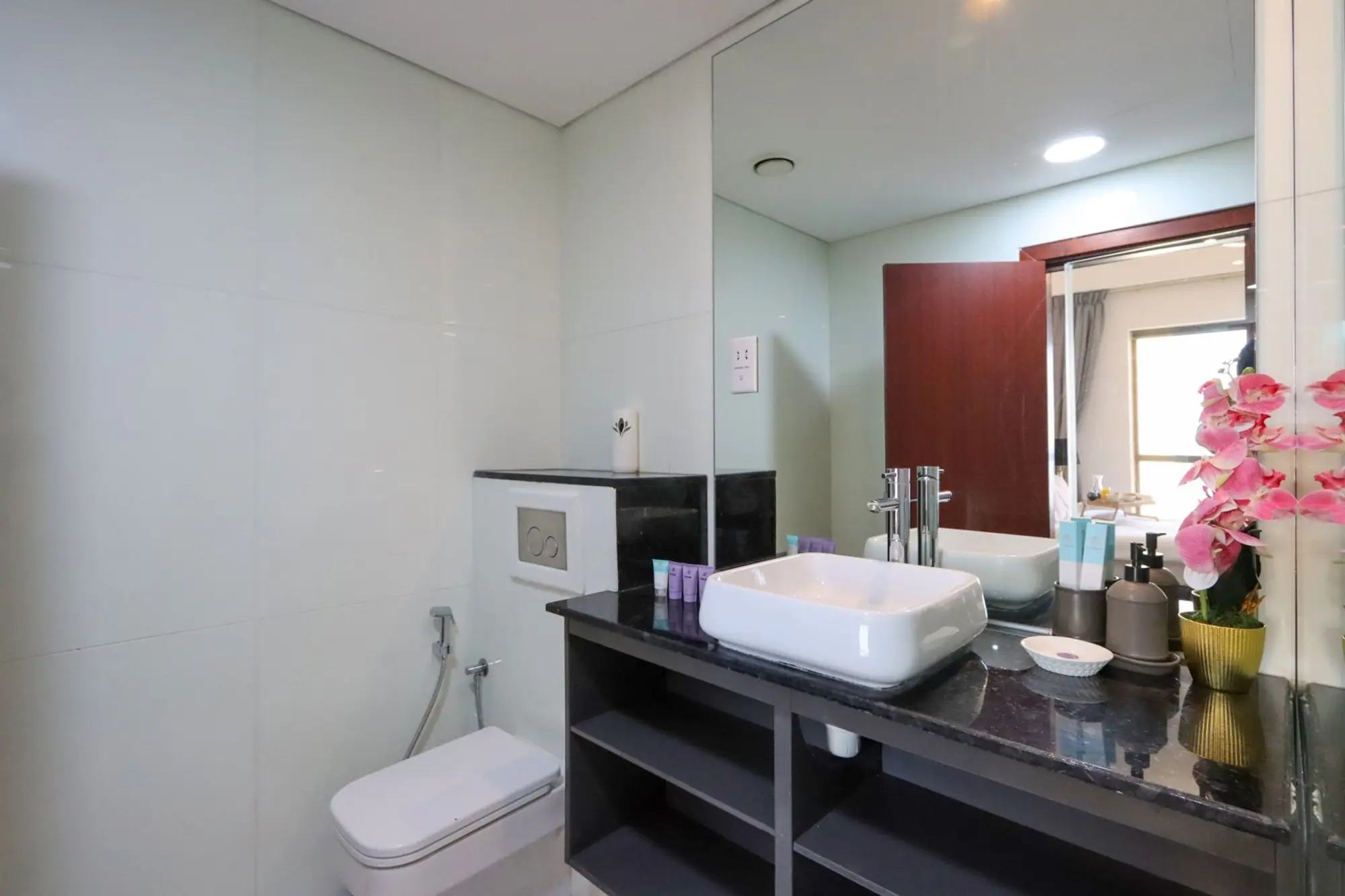 Upgraded 1B with Beach Access and Ain Dubai Views, Dubai