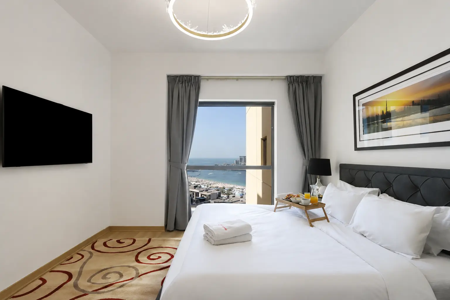 Upgraded 1B with Beach Access and Ain Dubai Views, Dubai