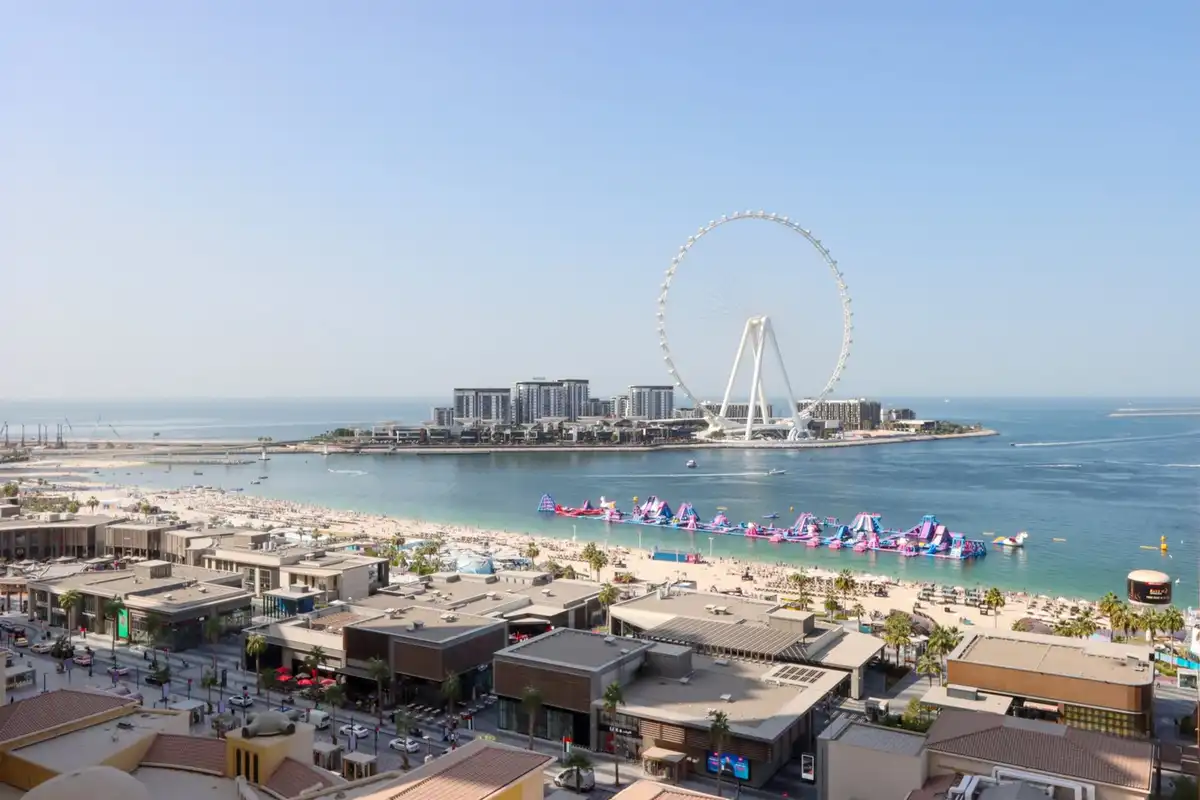 Upgraded 1B with Beach Access and Ain Dubai Views, Dubai
